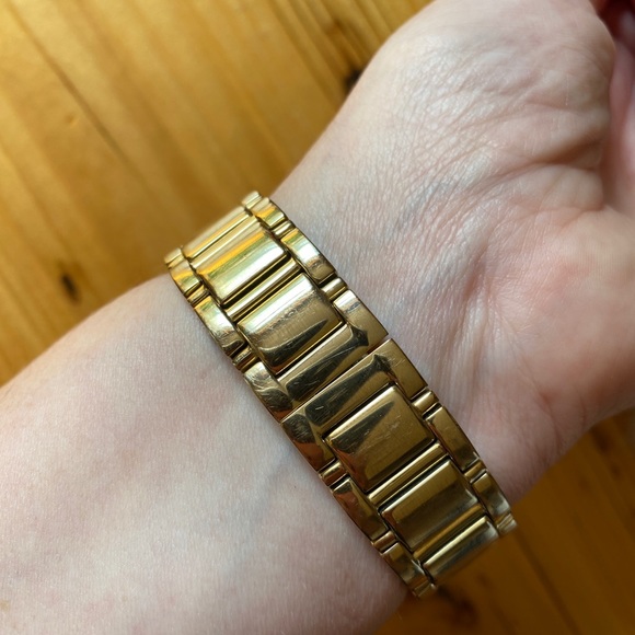 kate spade Gramercy Watch - Picture 2 of 8